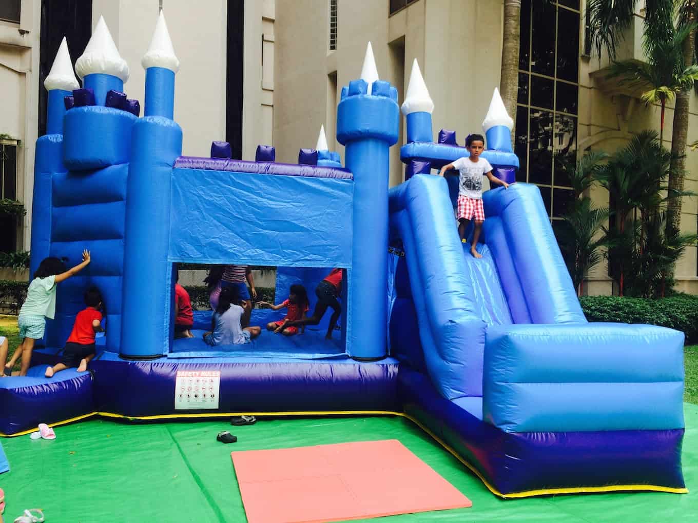 Frozen Fortress Bouncy Castle