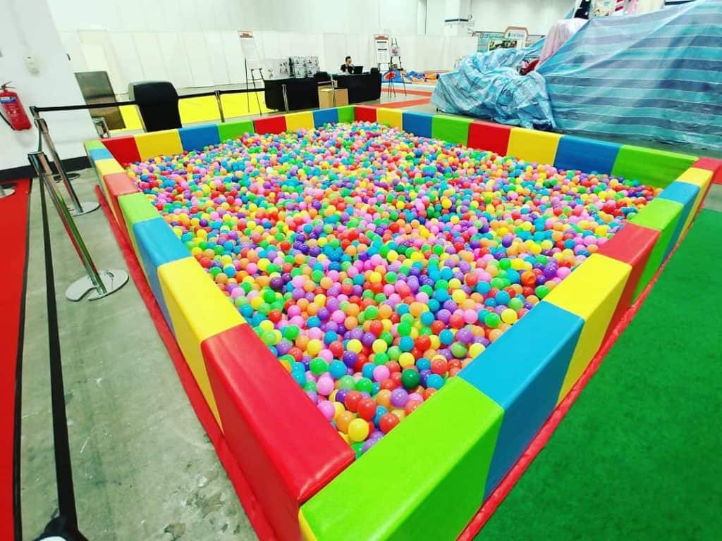 Rent Large Ball Pit for Event Carnival World