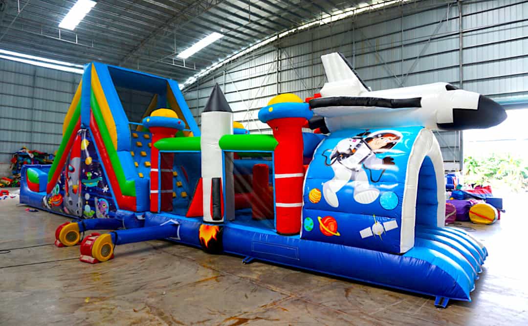 Outer-Space-Inflatable-Obstacle-