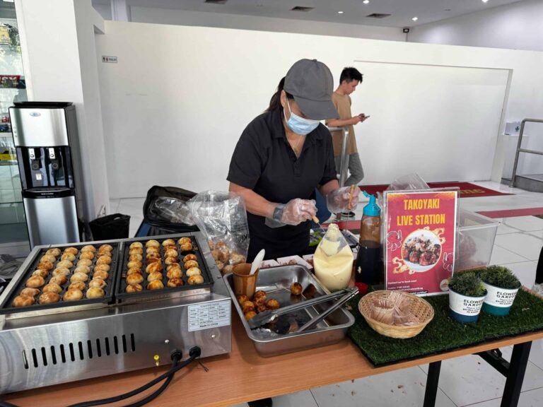 Takoyaki Live Station