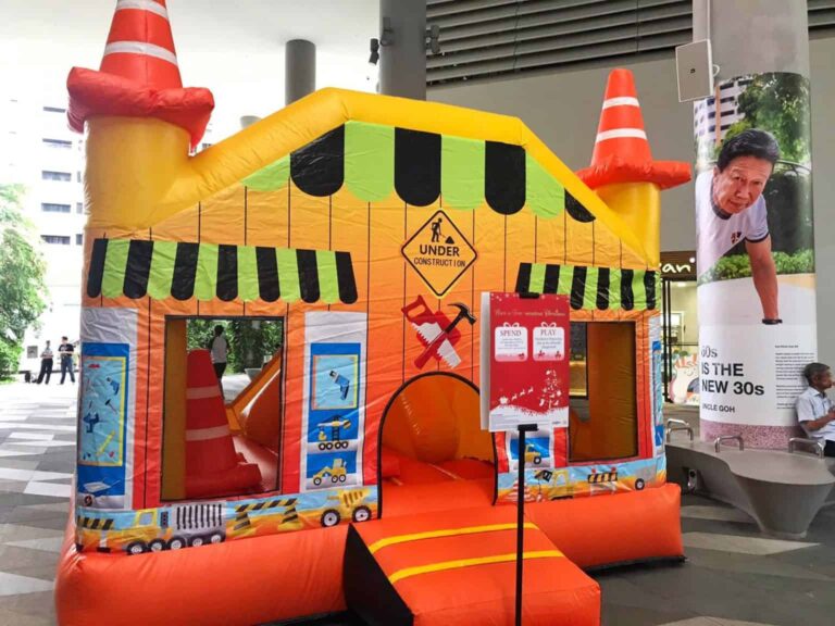 Construct! bouncy castle