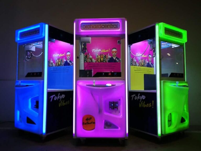 Custom-Toy-Claw-Catcher-Rental