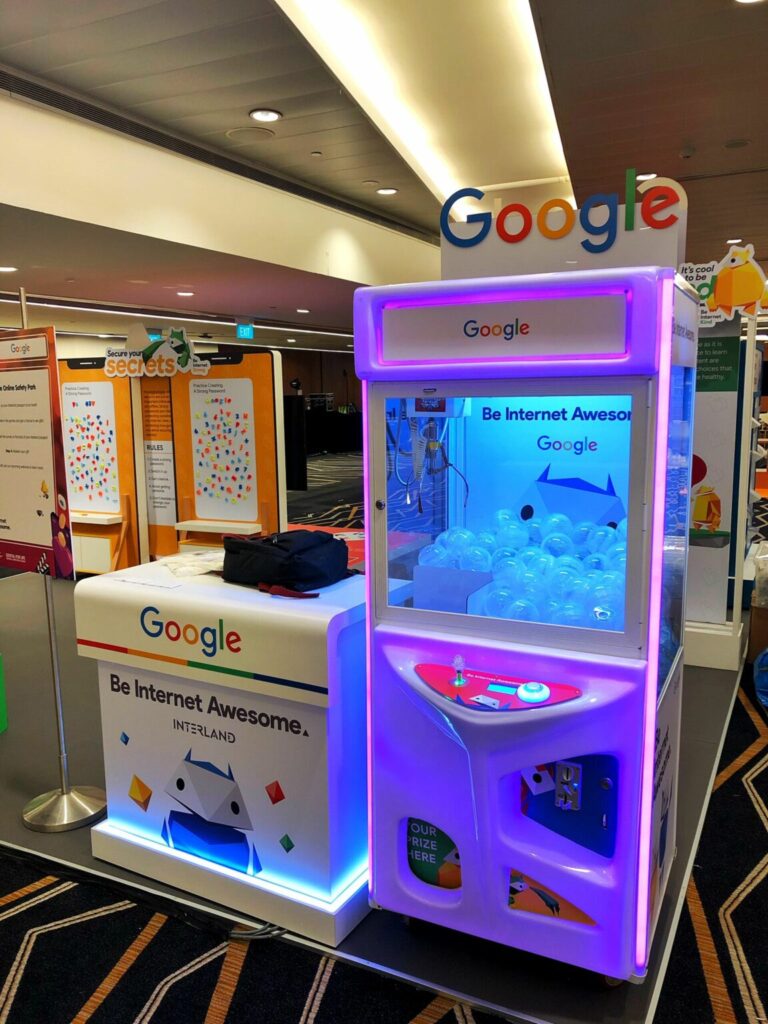 Customise-Claw-Machine-for-Google-1152x1536