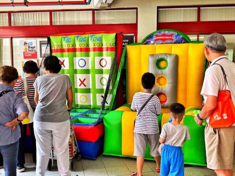 Inflatable-Game-Booth-for-Carnival-Event