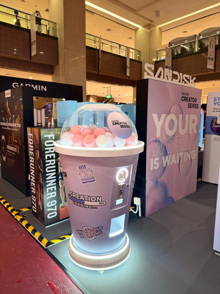 LED Bubble Tea Gachapon Machine for Events