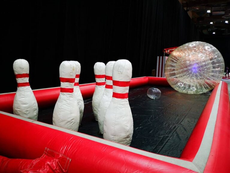 Large-Human-Bowling-Game-Singapore