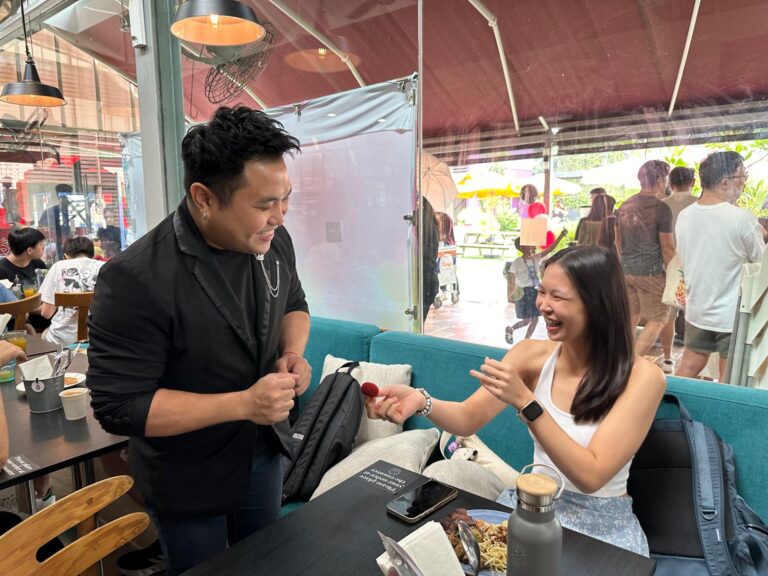 Roving Magician for Family Day