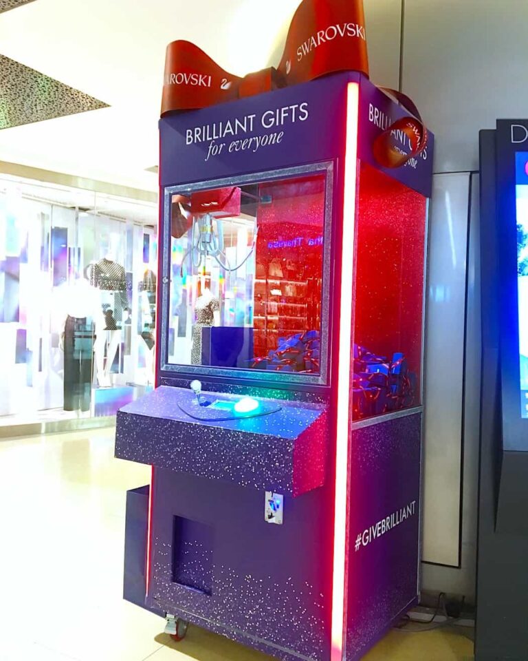 Swarovski-UFO-Claw-Catcher-Singapore