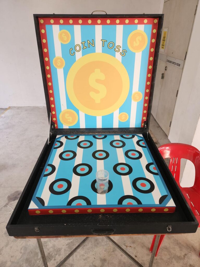 coin toss carnival box game for event