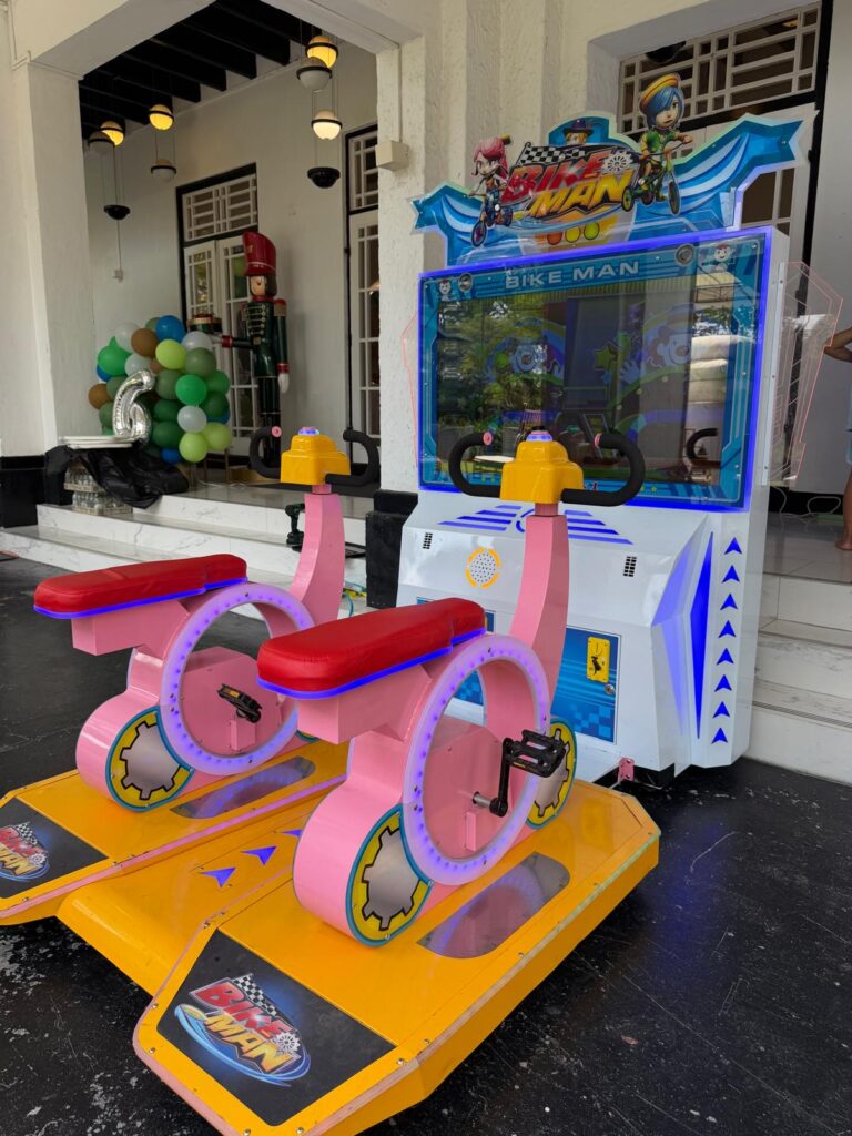 Bike Racing Game Arcade Machine for Rent (1)