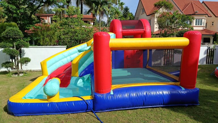 Jump and Splash Combo (Wet) Castle (1)