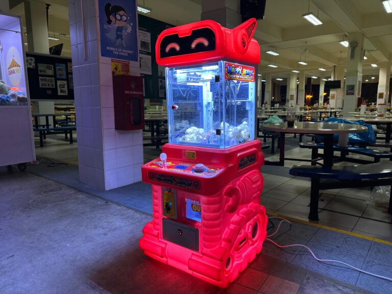 Kids Claw Machine Rental